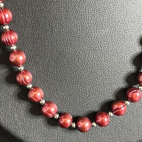 Marked 925 Clasp Sterling Silver Glass Pearl Maroon Beaded Necklace - Picture 2 of 7